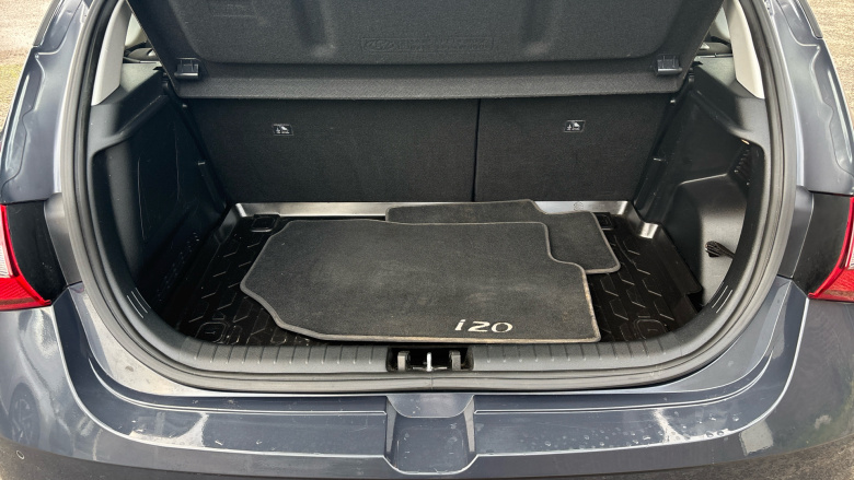 Hyundai i20 1.0T GDi 48V MHD SE Connect 5dr Petrol Hatchback